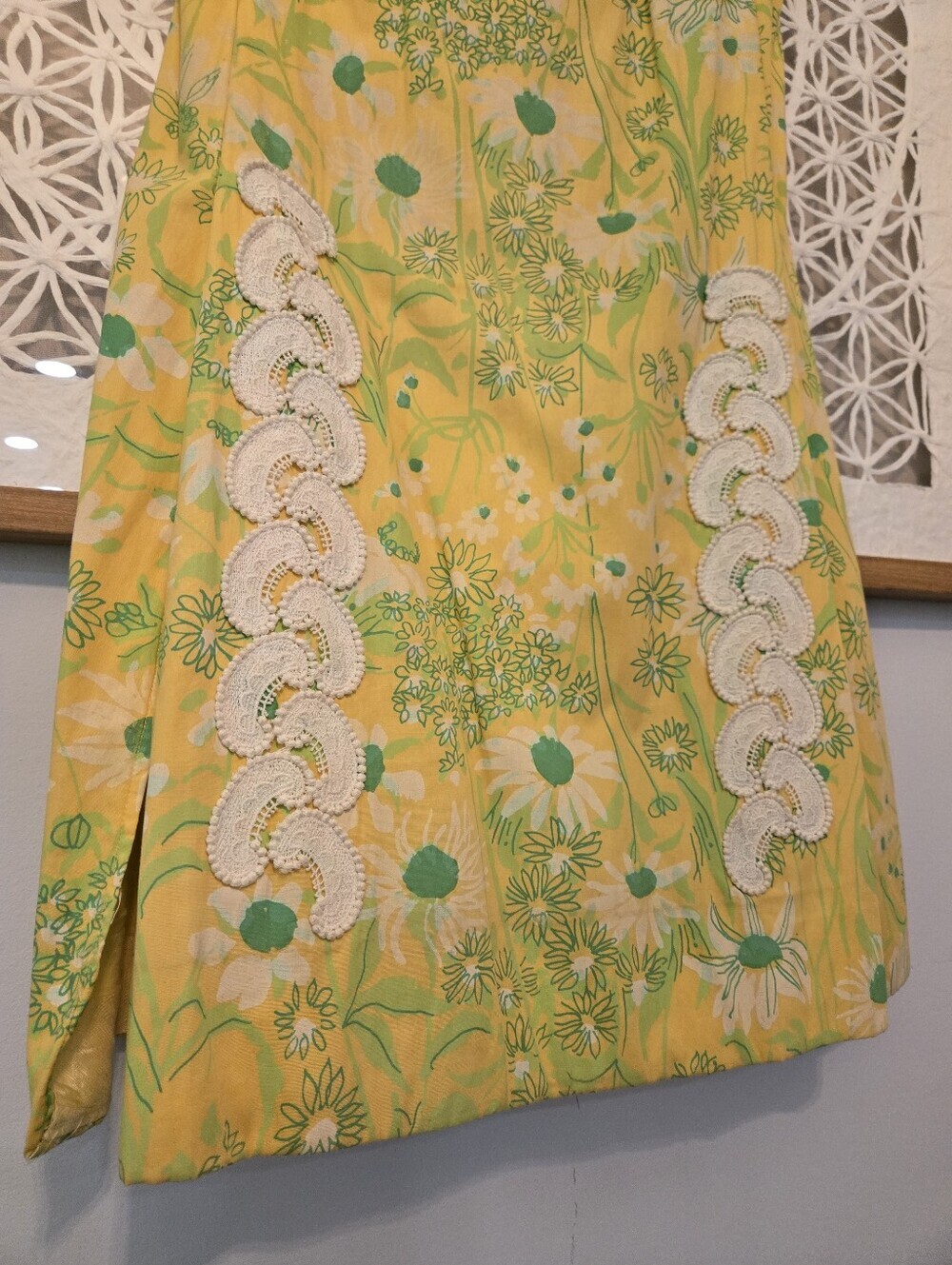 Vintage Lilly Pulitzer “The Lilly” Yellow Daisy Shift Dress 100% Cotton Mod - Picture 5 of 15